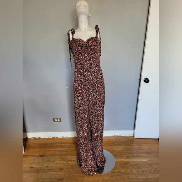 Boohoo Plus Ditsy Floral Wide Leg Jumpsuit, BNWT, Size 18 - Picture 3 of 11